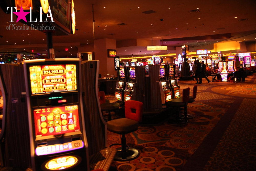 Казино в отеле Луксор в Лас Вегасе